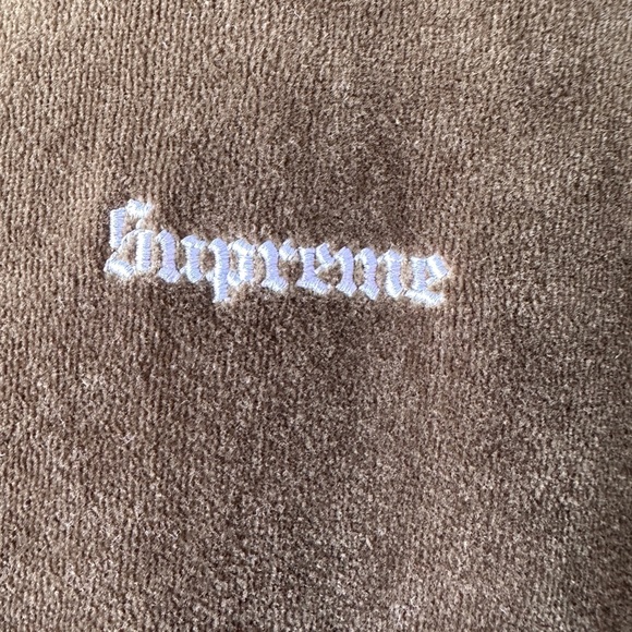 ♦️SOLD♦️.   Brand new Supreme velour track jacket. Always authentic 🪐 - Picture 3 of 4